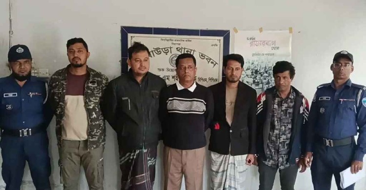 প্রবাসী আওয়ামী লীগের নেতাসহ গ্রেপ্তার ৫