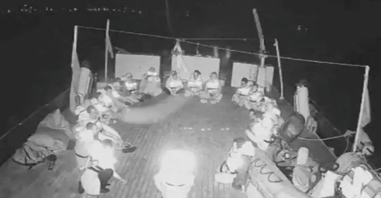 গাজার ফ্লোটিলা থেকে আটক ৩৭ দেশের ২ শতাধিক অধিকারকর্মী, মিশন এখনও চলছে