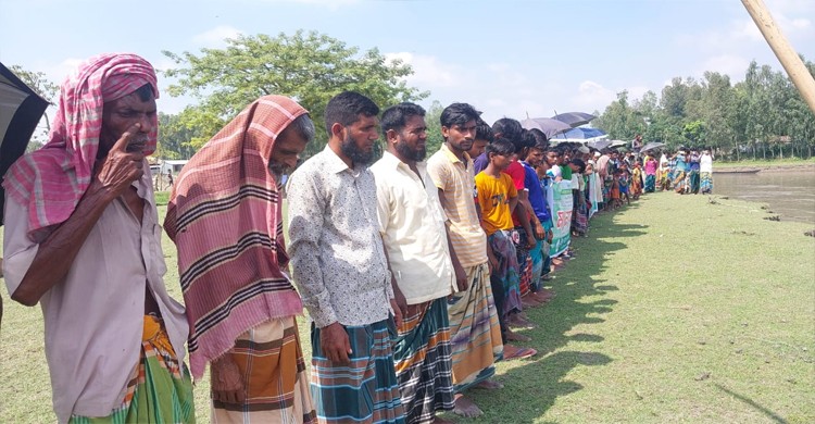 বিশ্ব নদী দিবসে কুড়িগ্রামে নদী ভাঙ্গন রোধে ‘গ্রীন ভয়েসের’ মানববন্ধন