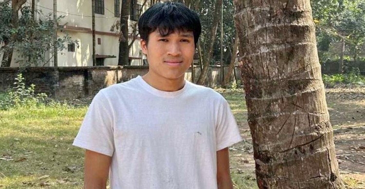 পড়ার টেবিলে স্ট্রোক করে চবি শিক্ষার্থীর মৃত্যু