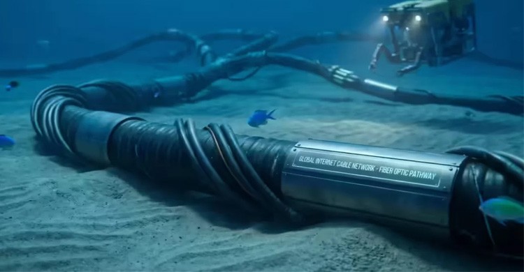 হরমুজে সমুদ্রের তলদেশের ইন্টারনেট ক্যাবল নিয়ে যে হুঁশিয়ারি ইরানের