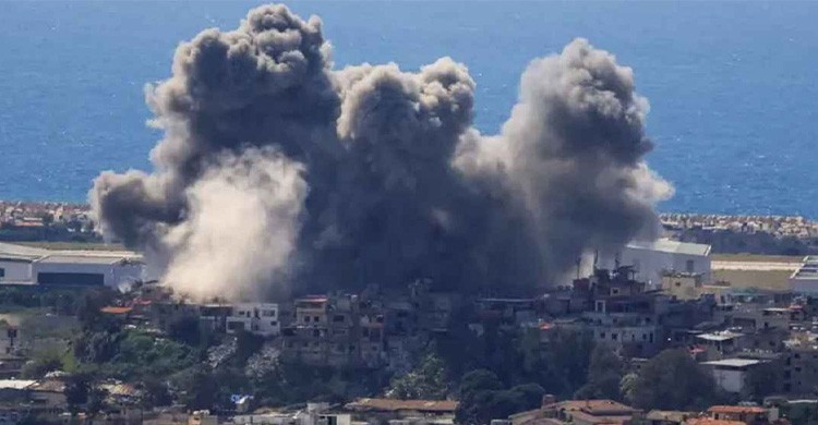 লেবাননে ইসরায়েলি ভয়াবহ হামলা, বাংলাদেশিদের দ্রুত নিরাপদে সরে যাওয়ার নির্দেশ