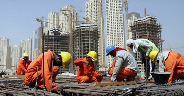 মালয়েশিয়ার শ্রমবাজারে ‘শূন্য খরচে’ কর্মী পাঠাতে এআইভিত্তিক নিয়োগ ব্যবস্থা