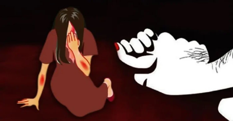 কুমিল্লায় স্বামীর সামনে থেকে গৃহবধূকে তুলে নিয়ে সংঘবদ্ধ ধর্ষণ, গেপ্তার ৩