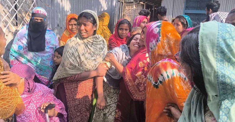 উঠানে দাদির লাশ, সরিষাক্ষেতে মিলল কিশোরী নাতনির বিবস্ত্র মরদেহ