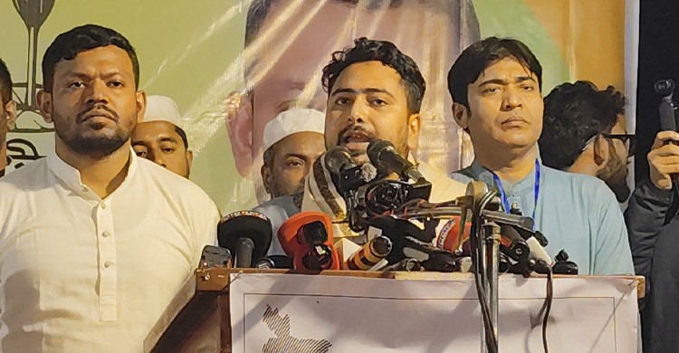 তাহাজ্জুদের পর ভোটকেন্দ্র দখল-সিল মারার পরিকল্পনা করছে: নাহিদ ইসলাম