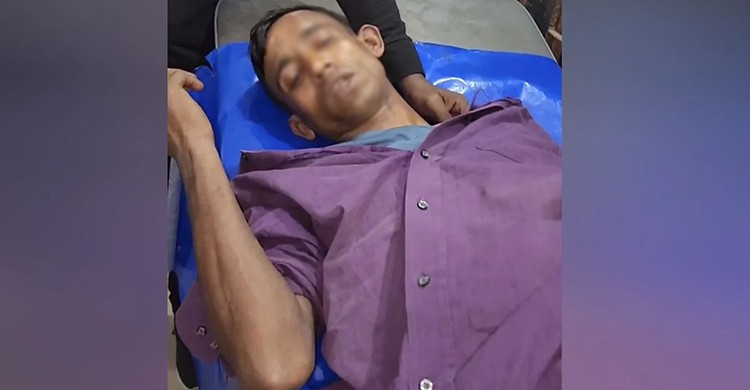 নওগাঁয় স্বতন্ত্র প্রার্থীর প্রচারে প্রতিবন্ধী যুবককে বিএনপির প্রার্থীর সমর্থকদের মারধর