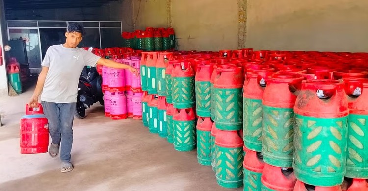সারাদেশে অনির্দিষ্টকালের জন্য এলপিজি সিলিন্ডার বিক্রি বন্ধের ঘোষণা