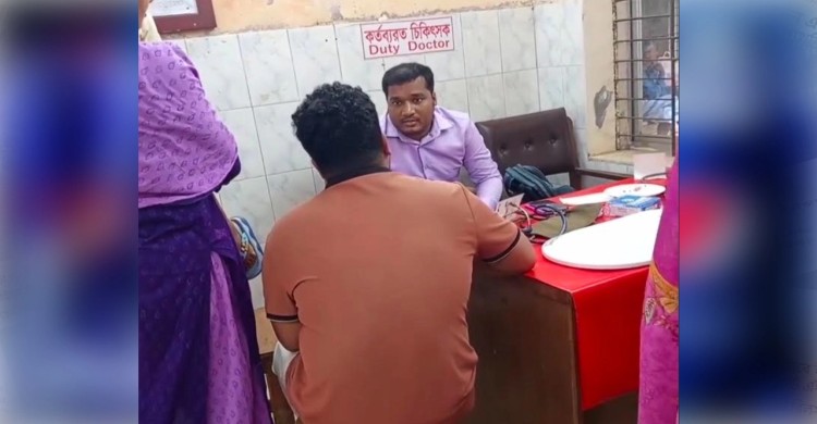 চিকিৎসককে ‘স্যার’ না বলে ‘ভাই’ ডাকায় চিকিৎসা পেল না কোলের শিশু