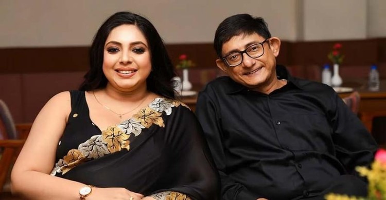 ৫৬ বছর বয়সে ৩য় বারের মতো বাবা হলেন কাঞ্চন মল্লিক