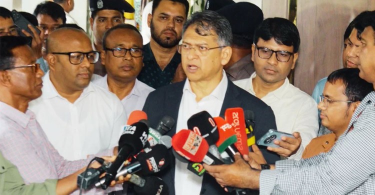 সীমান্তে পুশ ইন ইস্যু আলোচনা হবে বিজিবি-বিএসএফ বৈঠকে: স্বরাষ্ট্রমন্ত্রী