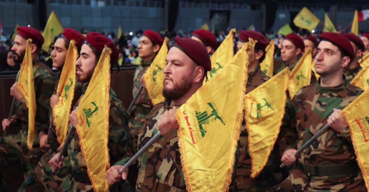 হিজবুল্লাহর সামরিক কার্যক্রম নিষিদ্ধ ঘোষণা করলো লেবানন