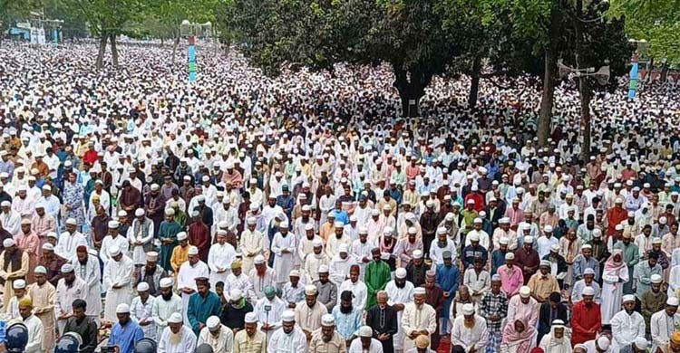 শোলাকিয়ায় ১৯৯তম ঈদ জামাতে প্রায় ছয় লাখ মুসল্লির সমাগম