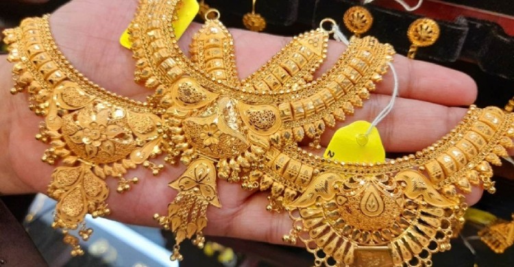 আবারও বাড়ল সোনার দাম