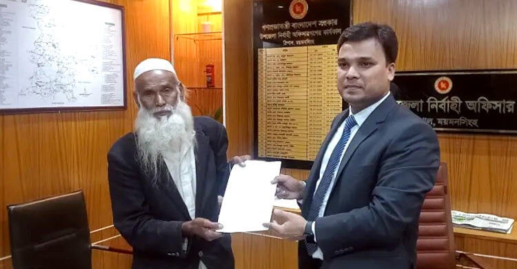 ইউপি নির্বাচনে ৩৭৭ ভোট পাওয়া ভিক্ষুক মুনসুর এবার এমপি পদে স্বতন্ত্র প্রার্থী