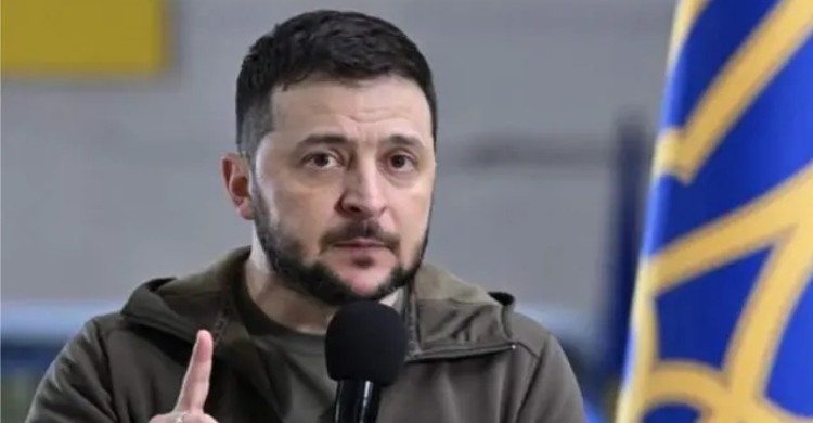 রাশিয়া শান্তি চায় না, কিয়েভে রাতভর হামলাই তার প্রমাণ: জেলেনস্কি