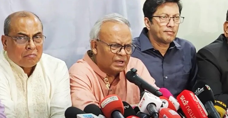 উপযুক্ত সময়েই দেশে ফিরবেন তারেক রহমান: রিজভী