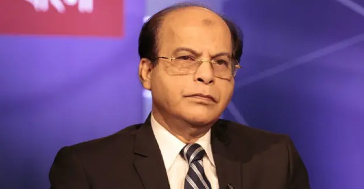 ওমরাহ যাত্রায় বাধা, বিমানবন্দর থেকেই ফেরত পাঠানো হলো সাংবাদিক ইকবাল সোবহাকে