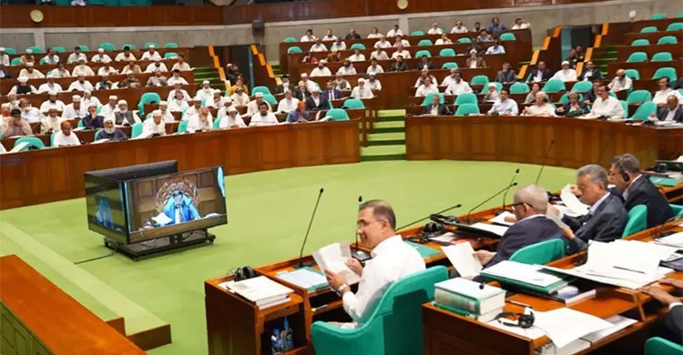 সরকারি চাকরিতে সরাসরি বরখাস্তের বিধান রেখে সংসদে বিল পাস