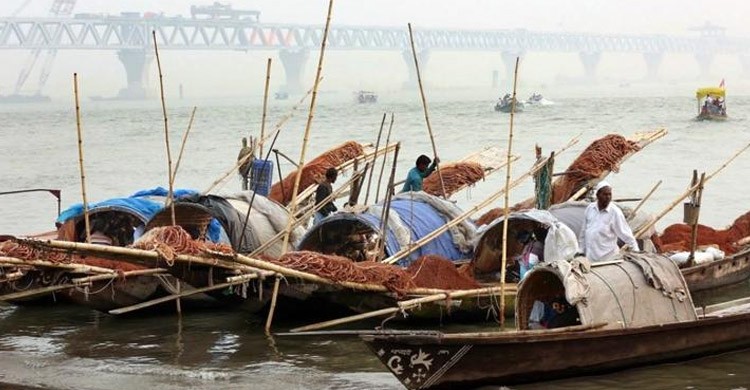 পদ্মা-মেঘনায় দুই মাস ইলিশসহ সব মাছ ধরায় নিষেধাজ্ঞা শুরু