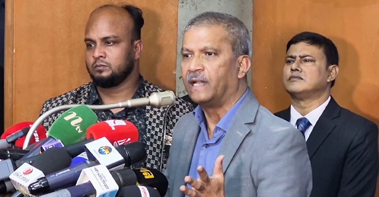 সংস্কারের জন্য সংবিধান সংশোধনের প্রয়োজন রয়েছে: আসিফ নজরুল