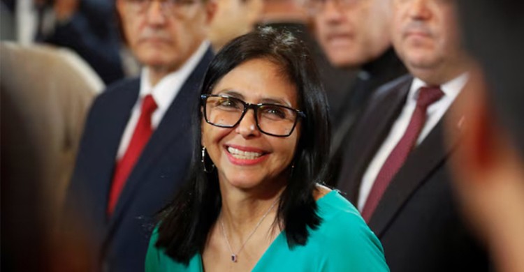 ভেনেজুয়েলার অন্তর্বর্তী প্রেসিডেন্ট হিসেবে শপথ নিলেন রদ্রিগেজ