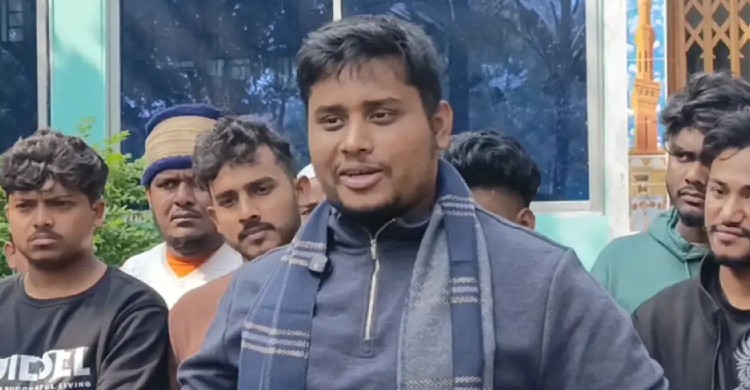 চুরি-দুর্নীতির চেয়ে ভোট ভিক্ষা করা সম্মানের: হাসনাত আব্দুল্লাহ