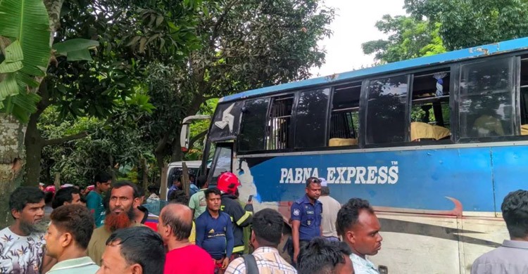 নাতনির লাশ নিয়ে ফেরার পথে মর্মান্তিক দুর্ঘটনা, নানিসহ ৩ জনের মৃত্যু