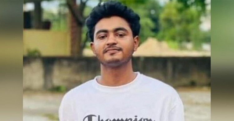 ছাত্রদল সভাপতির নেতৃত্বে মুরগি চুরি